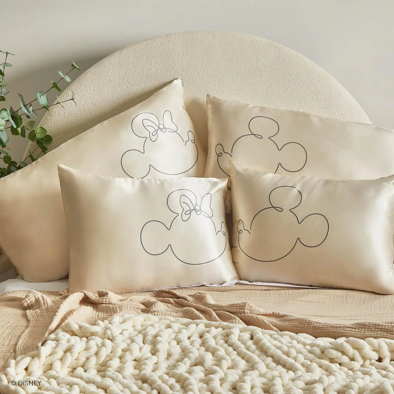 Kitsch Satin Pillowcase with Zipper for Hair & Skin, Softer Than Silk Pillow Cases Queen, Smooth Pillow Covers, Machine Washable, Wrinkle-Free, Cooling Satin Pillow Cases Standard Size 19"x26", Ivory